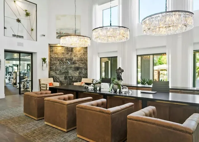 2br Cozysuites At Kierland Commons With Pool #11 * Scottsdale