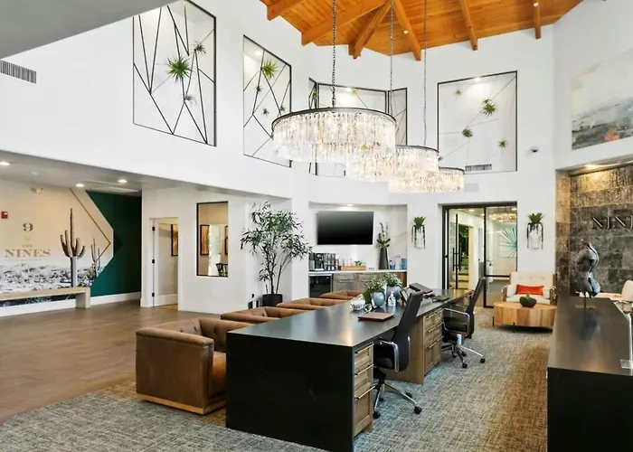 2br Cozysuites At Kierland Commons With Pool #11 * Scottsdale