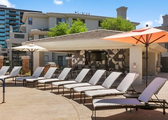 2br Cozysuites At Kierland Commons With Pool #11 Apartment Scottsdale