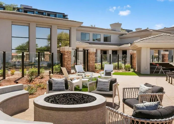 Apartment 2br Cozysuites At Kierland Commons With Pool #11 Scottsdale