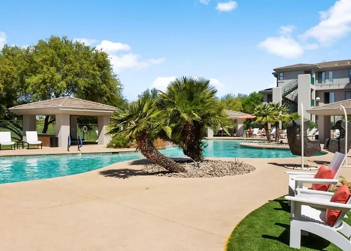 2br Cozysuites At Kierland Commons With Pool #11 Scottsdale