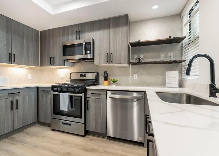 2br Cozysuites At Kierland Commons With Pool #11 Apartment Scottsdale