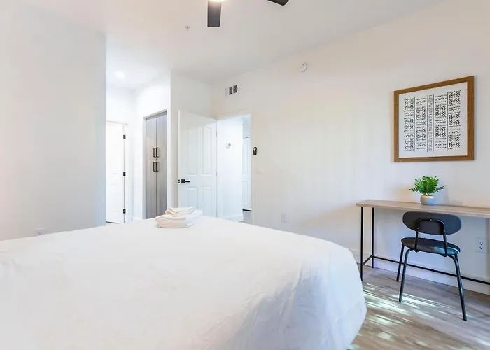 2br Cozysuites At Kierland Commons With Pool #11 * Scottsdale
