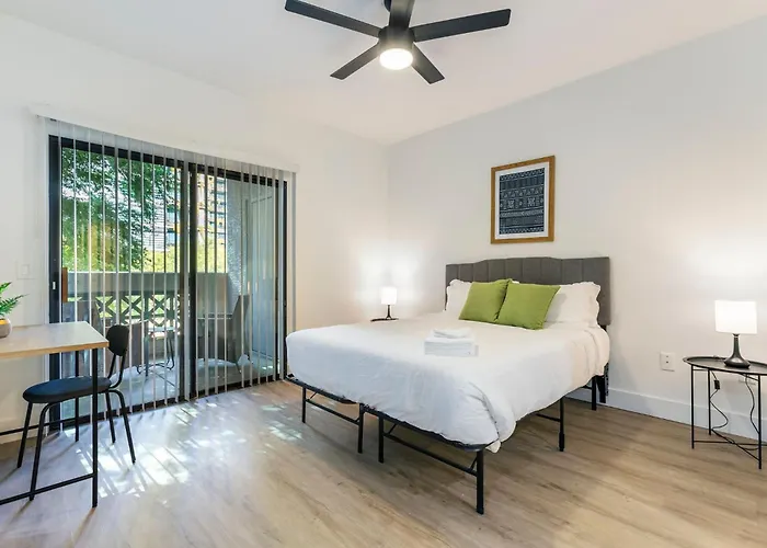Apartment 2br Cozysuites At Kierland Commons With Pool #11
