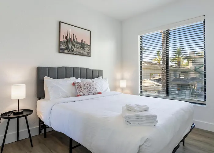 2br Cozysuites At Kierland Commons With Pool #11 * Scottsdale