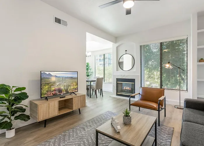 2br Cozysuites At Kierland Commons With Pool #11 Scottsdale
